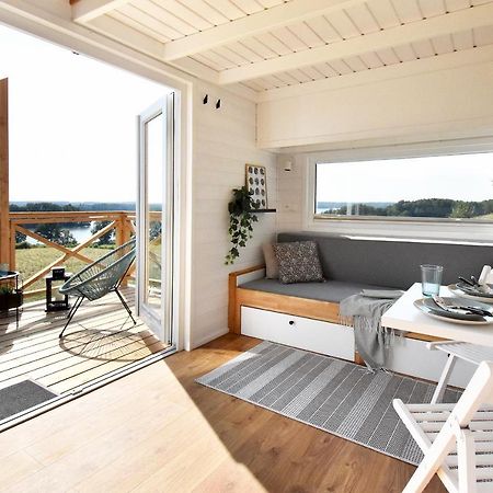 Вилла Dadaj Park - Tiny House Бискупец Экстерьер фото