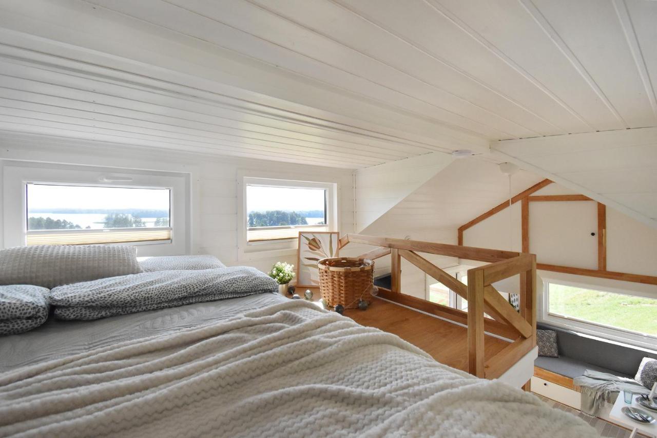 Вилла Dadaj Park - Tiny House Бискупец Экстерьер фото