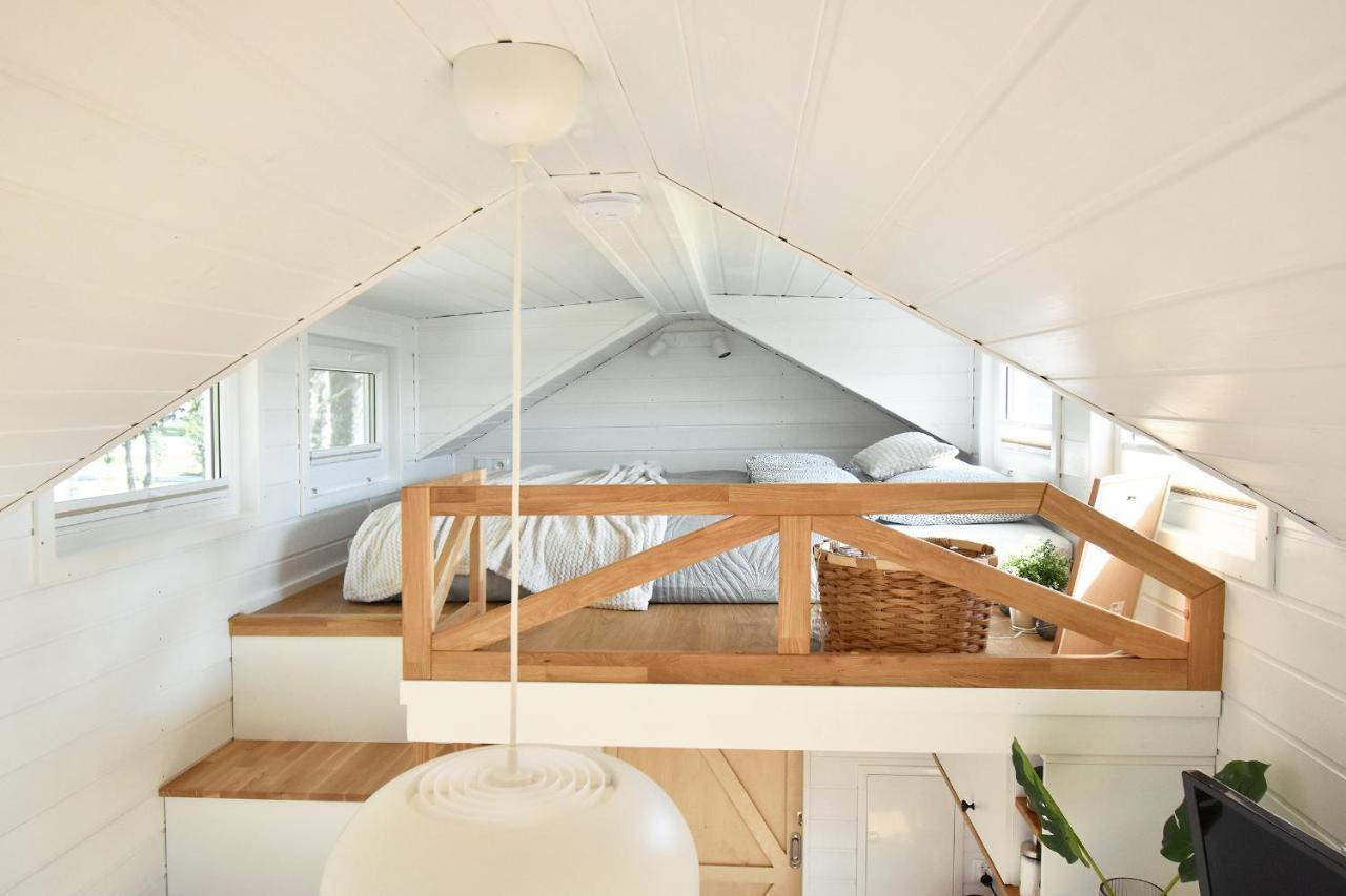 Вилла Dadaj Park - Tiny House Бискупец Экстерьер фото
