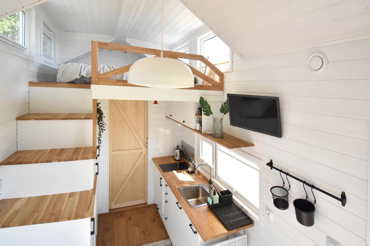 Вилла Dadaj Park - Tiny House Бискупец Экстерьер фото